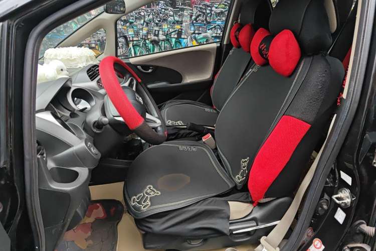 Used Honda Fit 2008 1.5L manual luxury version Left Front Seat