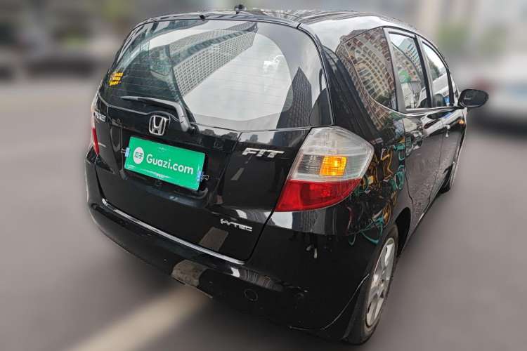 Used Honda Fit 2008 1.5L manual luxury version Rear Right 45 Deg