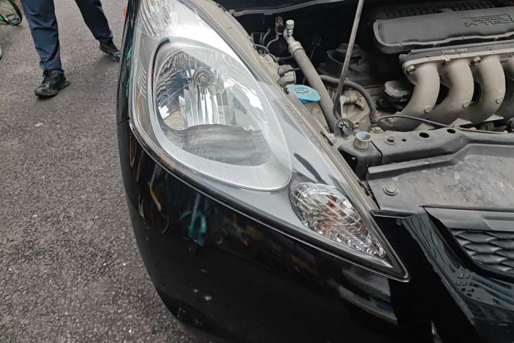 Used Honda Fit 2008 1.5L manual luxury version Right Front Headlight