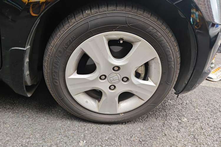 Used Honda Fit 2008 1.5L manual luxury version Right Front Wheel Hub
