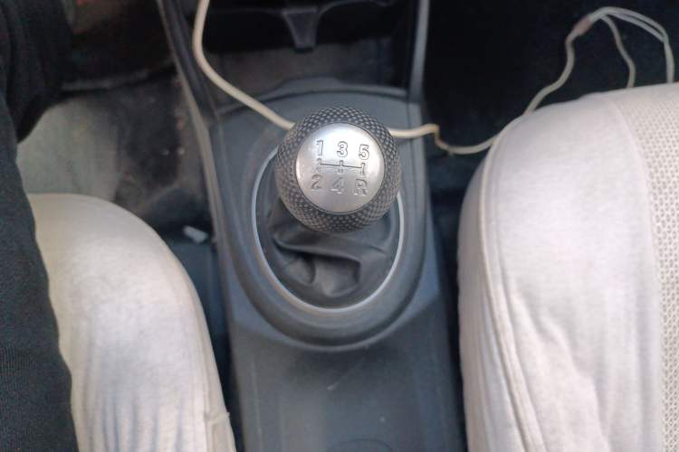 Used Honda Fit 2008 1.3L manual comfort version Gear Lever