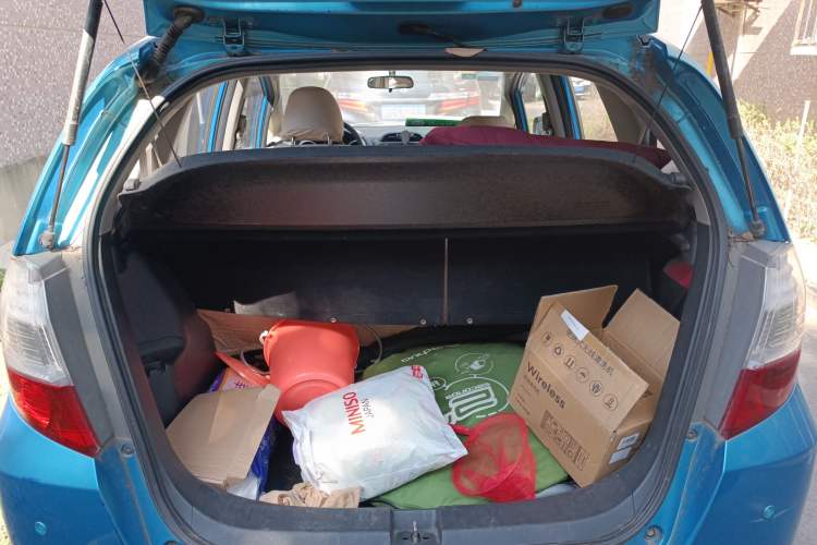 Used Honda Fit 2008 1.3L manual comfort version Trunk