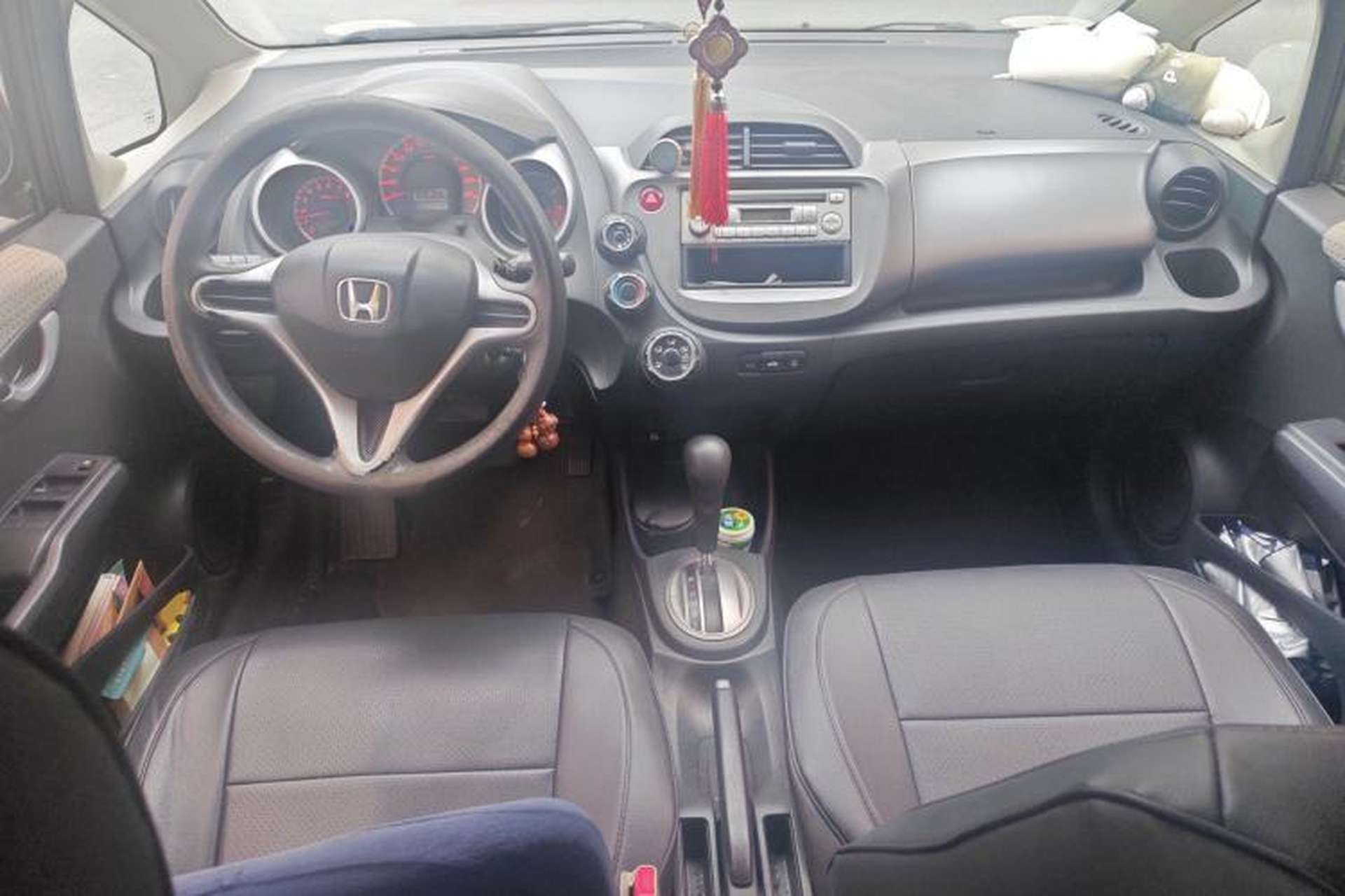 Used Honda Fit 2008 1.3L automatic comfort version Center Console