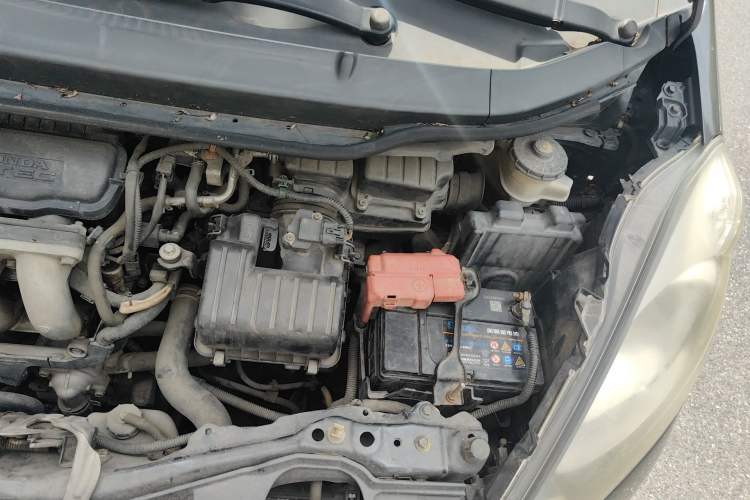 Used Honda Fit 2008 1.5L automatic luxury edition Engine Bay Left