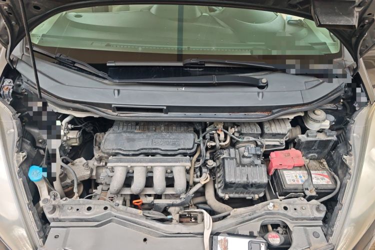 Used Honda Fit 2008 1.3L manual comfort version Engine Bay