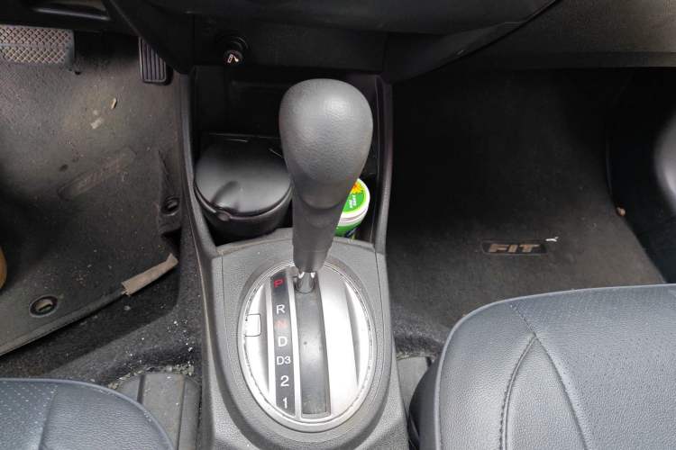 Used Honda Fit 2008 1.3L automatic comfort version Gear Lever