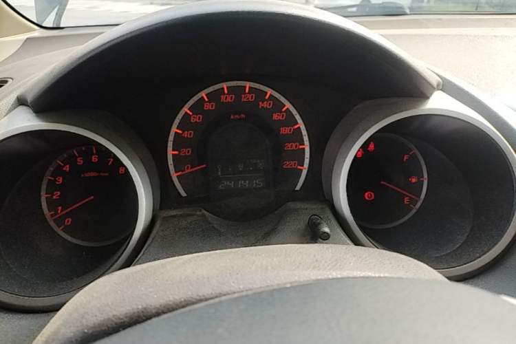 Used Honda Fit 2008 1.5L manual luxury version Instrument Cluster