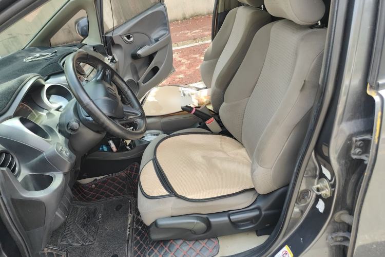 Used Honda Fit 2008 1.5L automatic luxury edition Left Front Seat