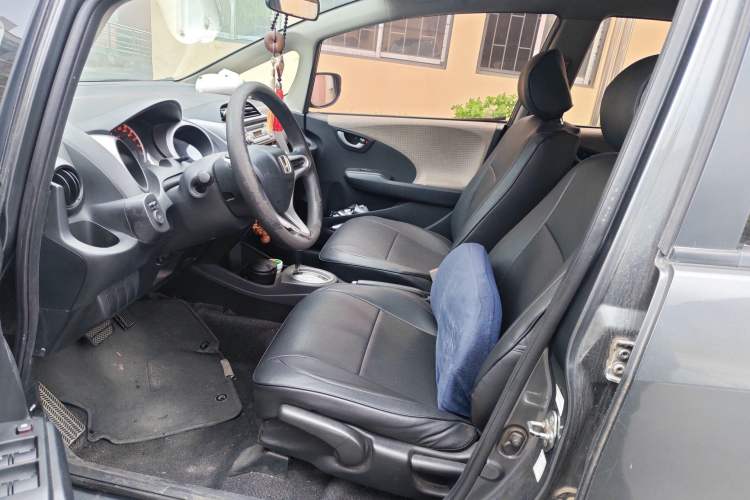 Used Honda Fit 2008 1.3L automatic comfort version Left Front Seat