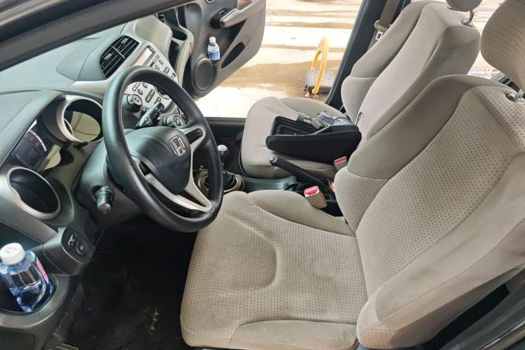 Used Honda Fit 2008 1.3L manual comfort version Left Front Seat