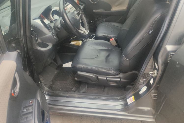 Used Honda Fit 2008 1.5L automatic luxury edition Left Front Seat