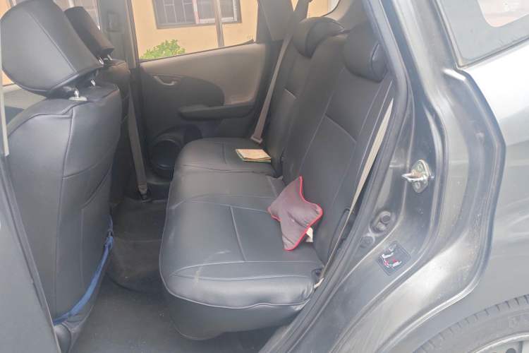 Used Honda Fit 2008 1.3L automatic comfort version Left Rear Seat