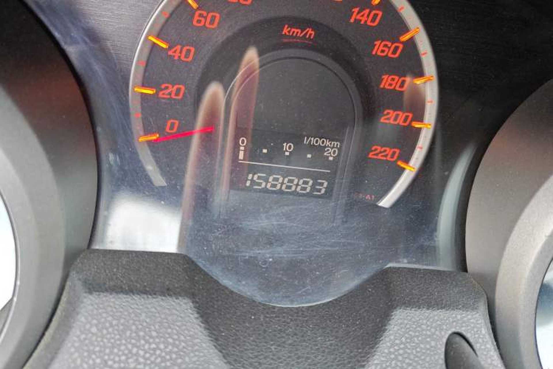 Used Honda Fit 2008 1.3L automatic comfort version Odometer Close Up