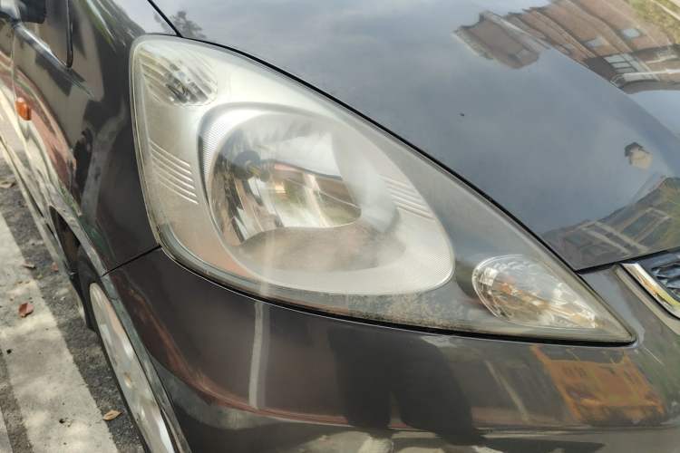 Used Honda Fit 2008 1.5L automatic luxury edition Right Front Headlight