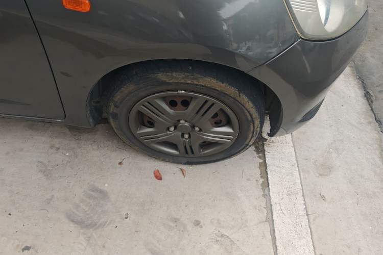 Used Honda Fit 2008 1.3L manual comfort version Right Front Wheel Hub