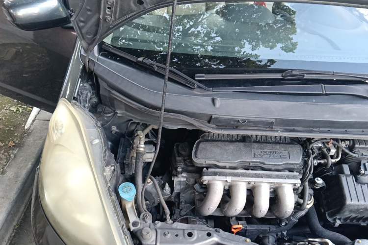 Used Honda Fit 2008 1.5L automatic luxury edition Engine Bay Right