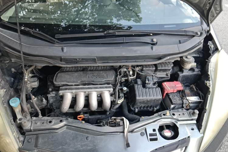 Used Honda Fit 2008 1.5L automatic luxury edition Engine Bay