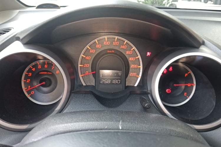 Used Honda Fit 2008 1.5L automatic luxury edition Instrument Cluster