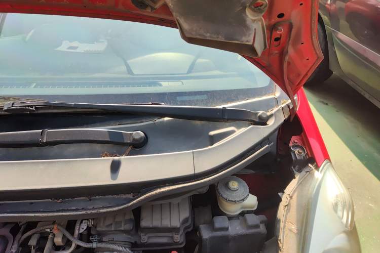 Used Honda Fit 2008 1.3L automatic comfort version Engine Bay Left