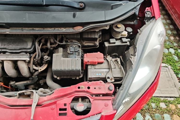Used Honda Fit 2008 1.5L manual luxury version Engine Bay Left