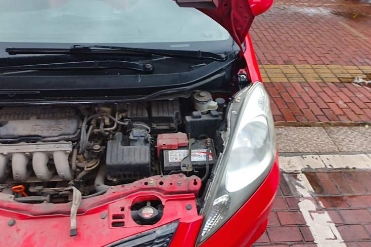 Used Honda Fit 2008 1.3L manual comfort version Engine Bay Left