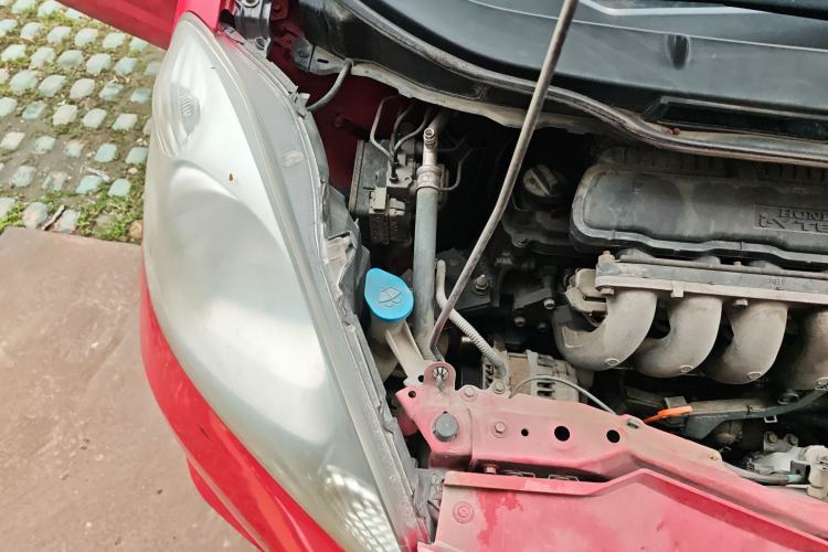 Used Honda Fit 2008 1.5L manual luxury version Engine Bay Right