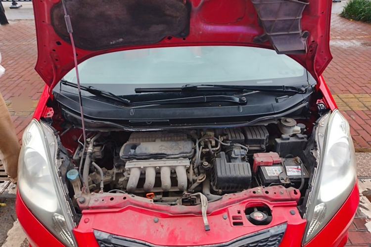 Used Honda Fit 2008 1.3L manual comfort version Engine Bay
