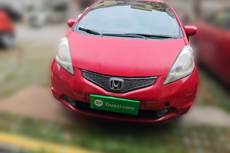 Used Honda Fit 2008 1.5L manual luxury version Front