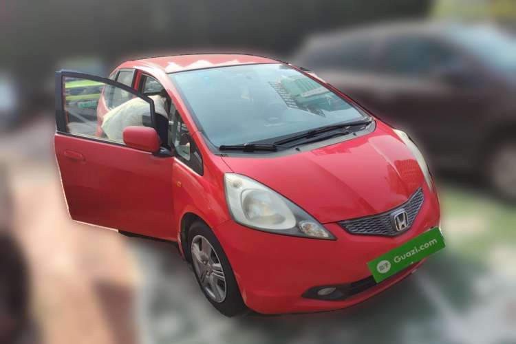 Used Honda Fit 2008 1.3L automatic comfort version Front Right 45 Deg