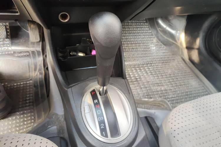 Used Honda Fit 2008 1.3L automatic comfort version Gear Lever