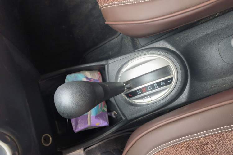 Used Honda Fit 2008 1.3L automatic comfort version Gear Lever