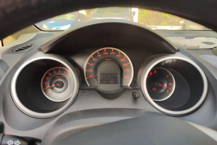 Used Honda Fit 2008 1.3L automatic comfort version Instrument Cluster