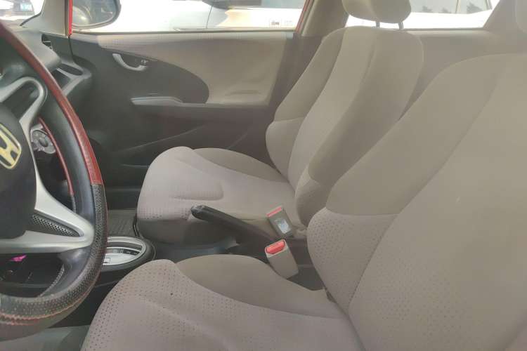 Used Honda Fit 2008 1.3L automatic comfort version Left Front Seat