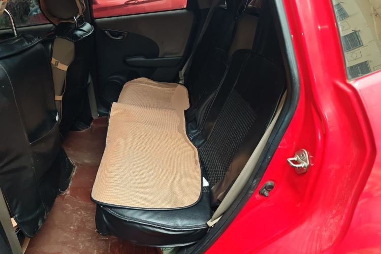 Used Honda Fit 2008 1.5L manual luxury version Left Rear Seat