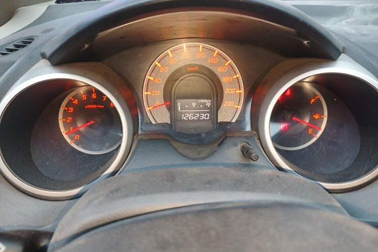 Used Honda Fit 2008 1.3L manual comfort version Odometer Close Up