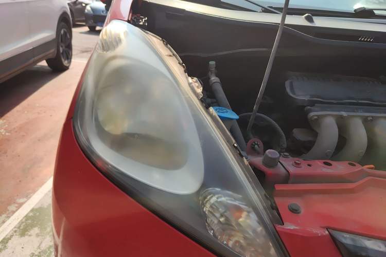 Used Honda Fit 2008 1.3L automatic comfort version Right Front Headlight