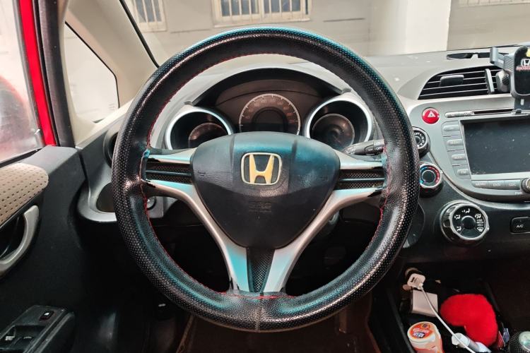 Used Honda Fit 2008 1.5L manual luxury version Steering Wheel