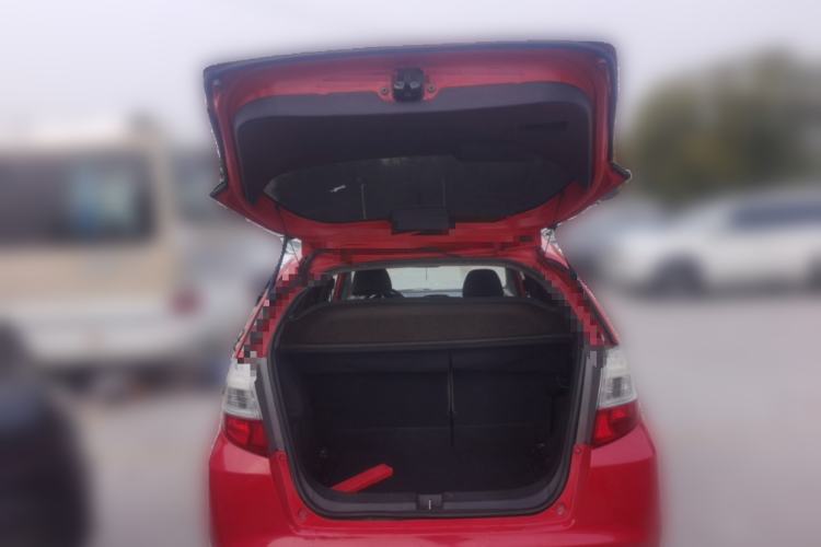 Used Honda Fit 2008 1.3L automatic comfort version Trunk