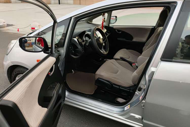 Used Honda Fit 2008 1.5L automatic luxury edition Driver Seat