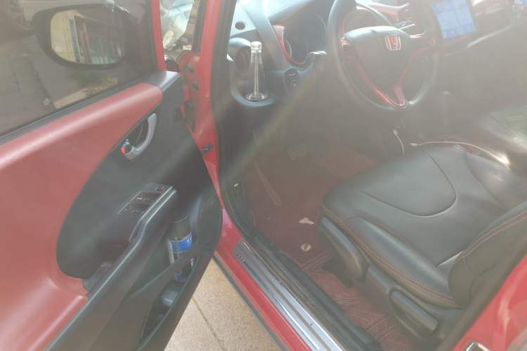 Used Honda Fit 2008 1.5L automatic luxury edition Driver Seat