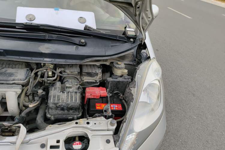 Used Honda Fit 2008 1.5L automatic luxury edition Engine Bay Left