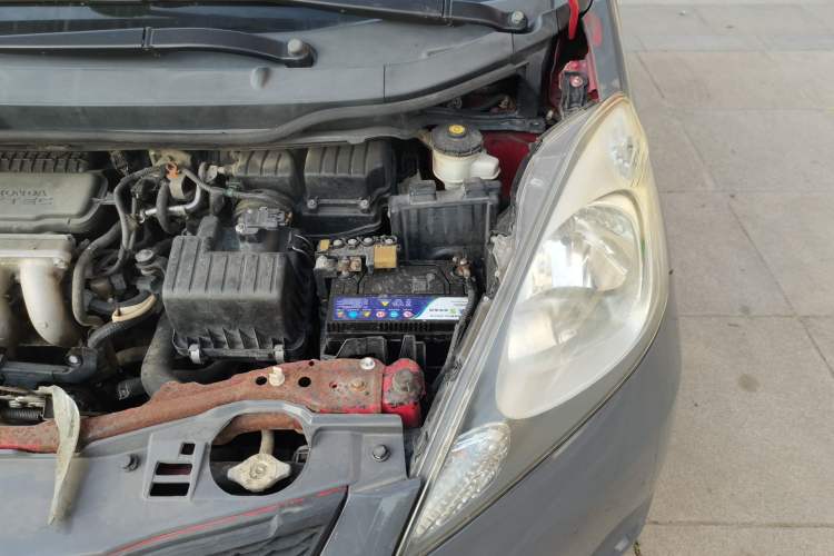 Used Honda Fit 2008 1.5L automatic luxury edition Engine Bay Left