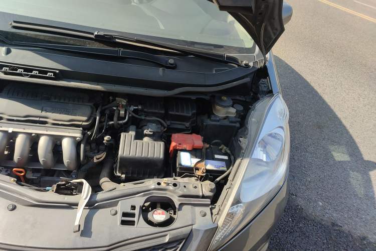 Used Honda Fit 2008 1.3L manual comfort version Engine Bay Left