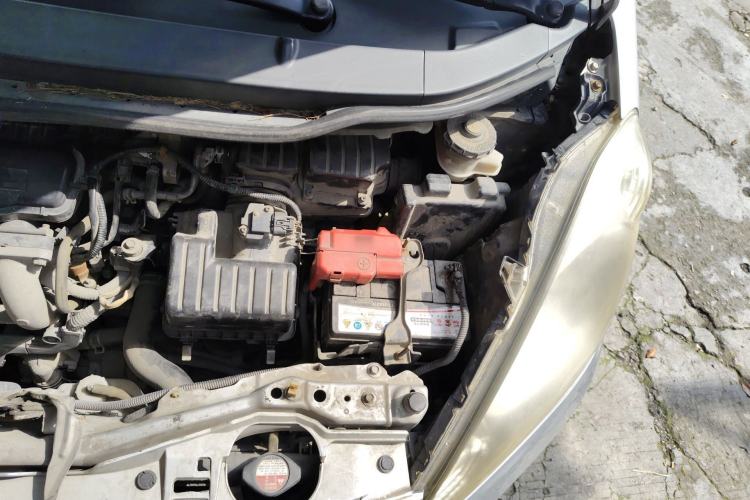 Used Honda Fit 2008 1.3L automatic comfort version Engine Bay Left