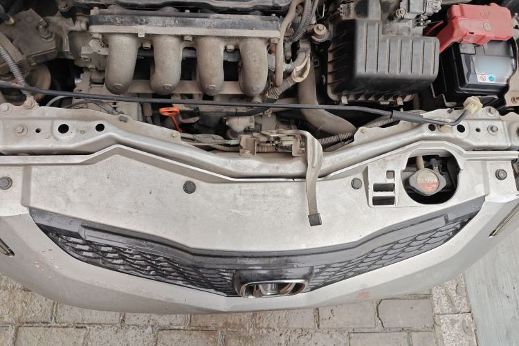 Used Honda Fit 2008 1.3L manual comfort version Engine Bay