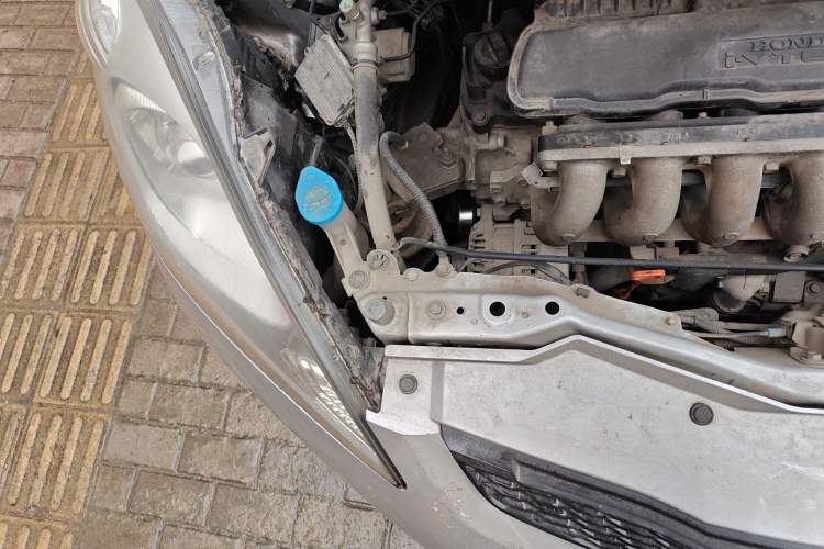 Used Honda Fit 2008 1.3L manual comfort version Engine Bay Right