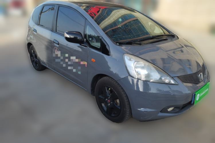 Used Honda Fit 2008 1.5L automatic luxury edition Front Right 45 Deg