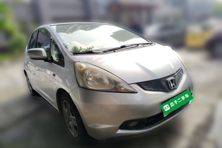 Used Honda Fit 2008 1.3L automatic comfort version Front Right 45 Deg