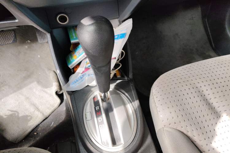 Used Honda Fit 2008 1.3L automatic comfort version Gear Lever