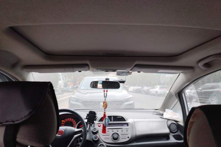 Used Honda Fit 2008 1.5L automatic luxury edition Headliner